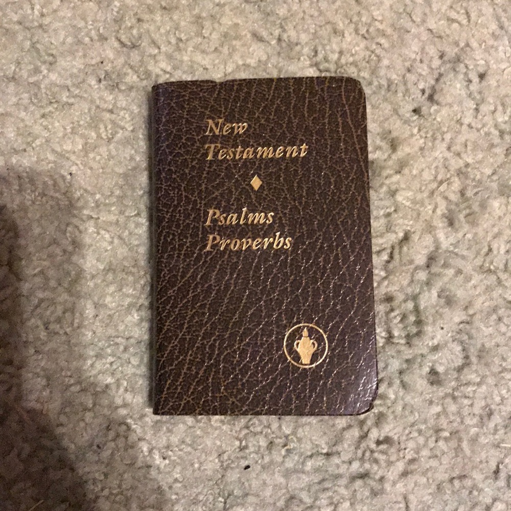 New Testament Bible/ Psalms & Proverbs
